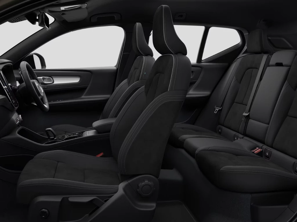 Volvo XC40 2.0 B4P Plus Dark 5dr Auto