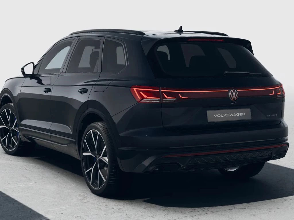 Volkswagen Touareg 3.0 V6 TSI eHybrid 4Motion R 5dr Tip Auto