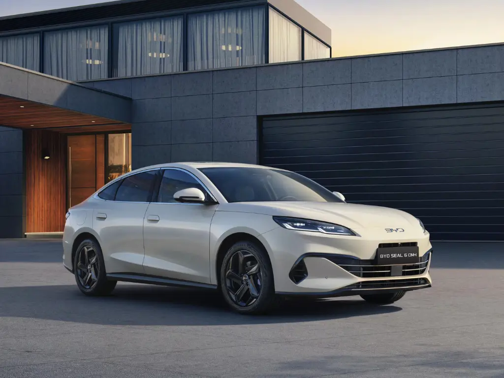 BYD Seal 6 1.5 DM-i 212 Comfort 4dr e-CVT