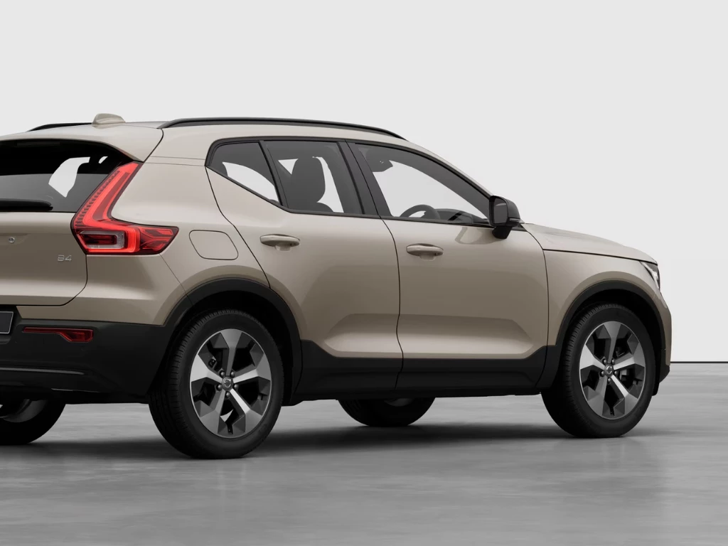 Volvo XC40 2.0 B4P Plus Dark 5dr Auto