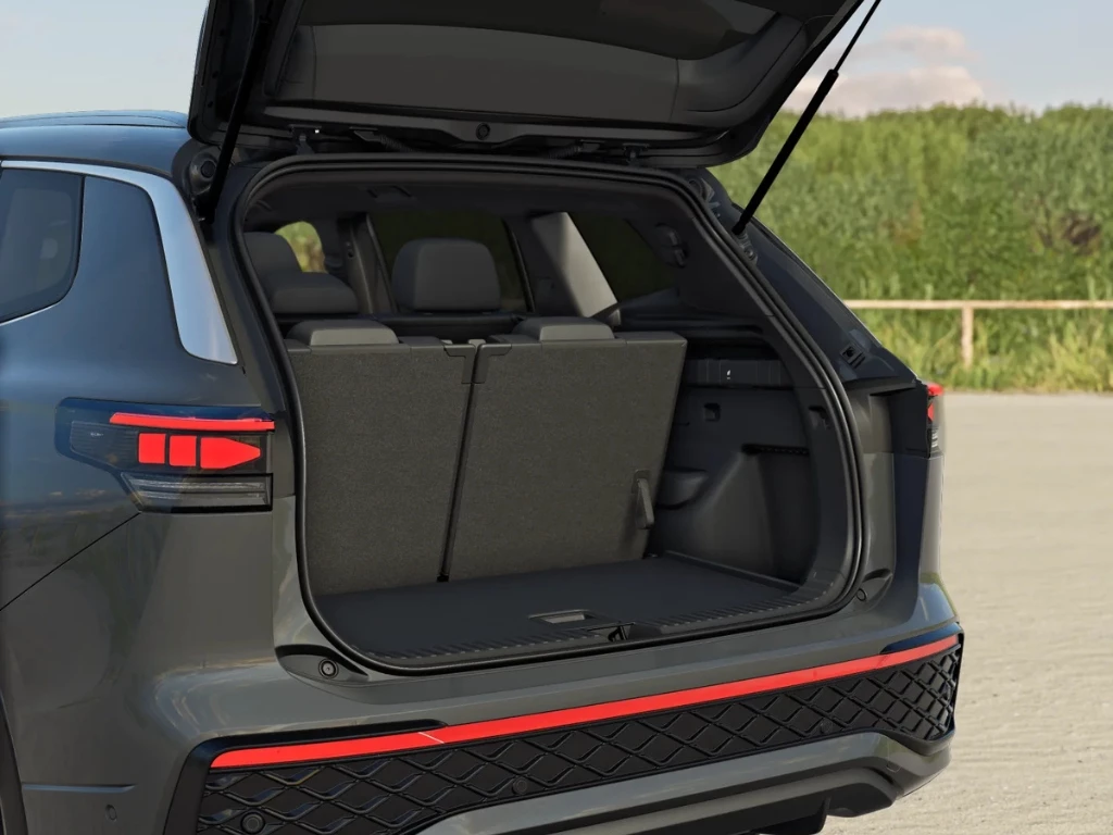 Volkswagen Tayron 1.5 eTSI R-Line 5dr DSG7 7 Seat