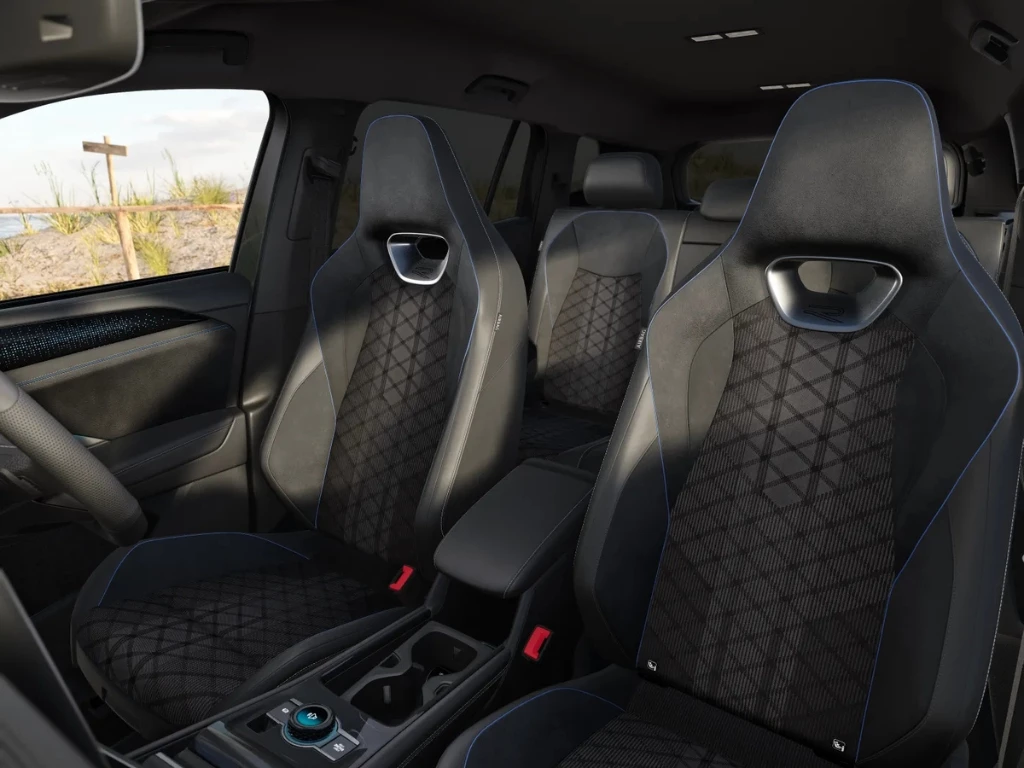 Volkswagen Tayron 1.5 eTSI R-Line 5dr DSG7 7 Seat