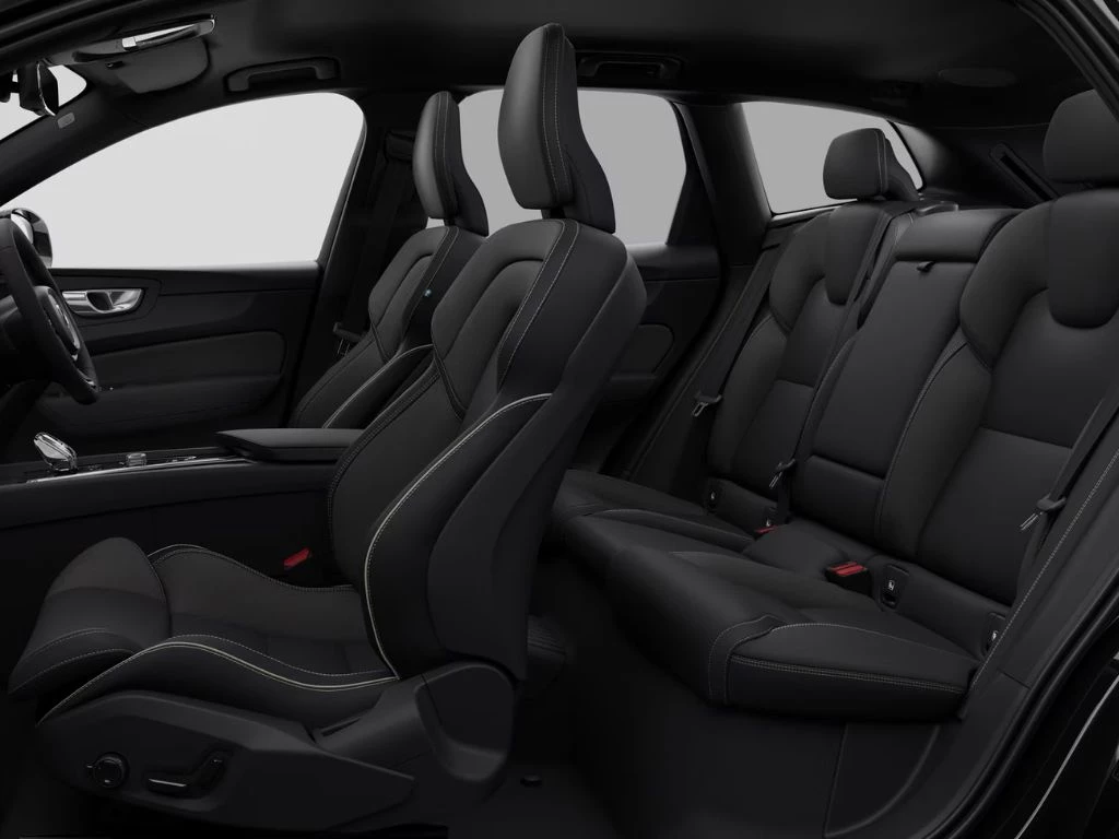 Volvo XC60 2.0 B5P Plus Black Edition 5dr AWD Geartronic