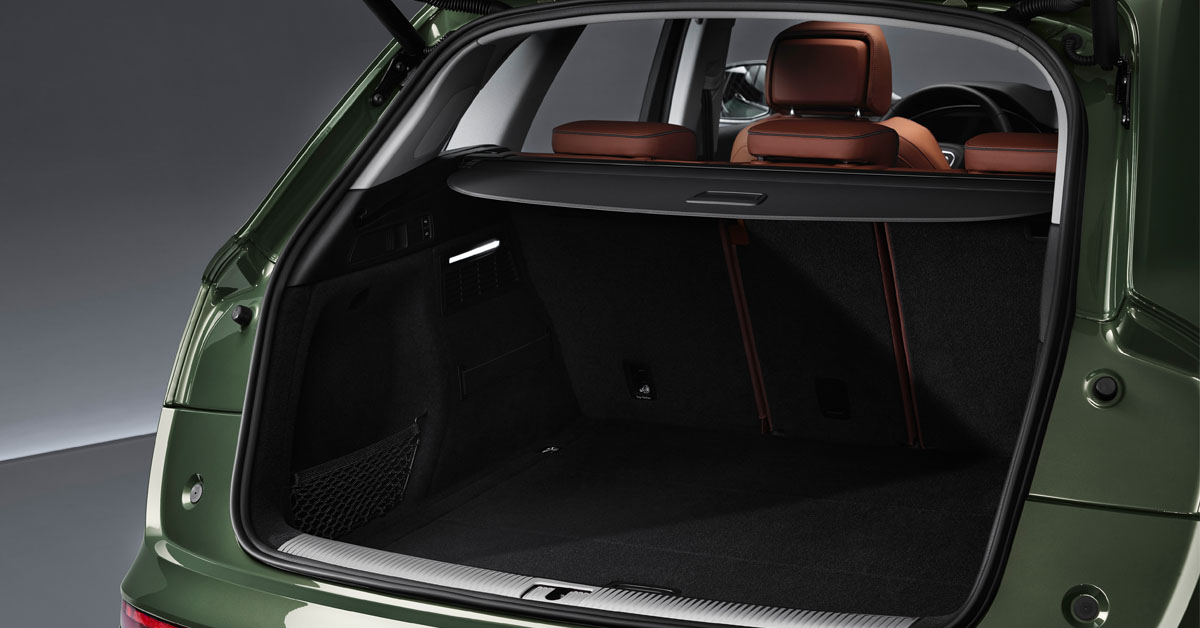 New 2020 Audi Q5 boot space example