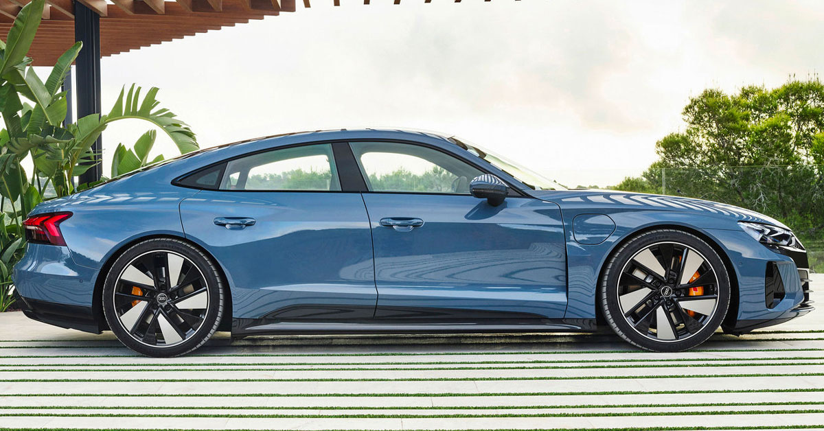 An image of the side profile of the 2021 Audi e-tron GT