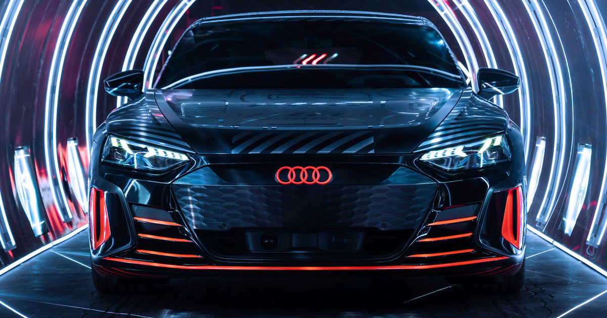 An image of the 2021 Audi e-tron GT inside a light tunnel