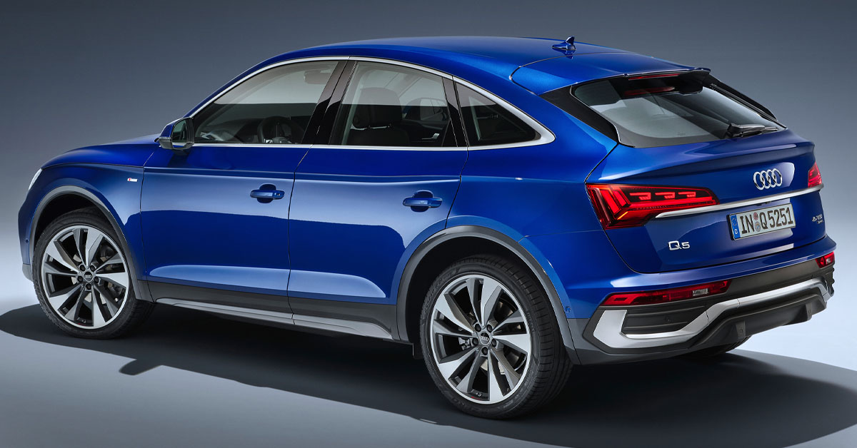 Rear shot of the 2021 Audi Q5 Sportback