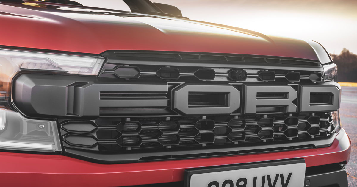 An image of the 2022 Ford Ranger Raptor featuring the front grille FORD lettering