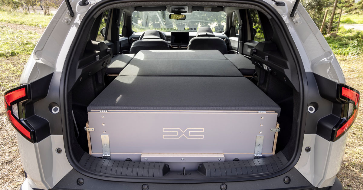 An image of the upcoming 2024 Dacia Duster SUV