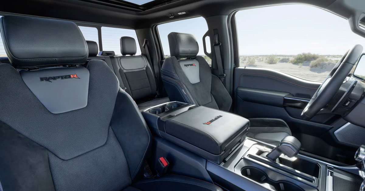 An image of the 2022 Ford F-150 Raptor R from the interior