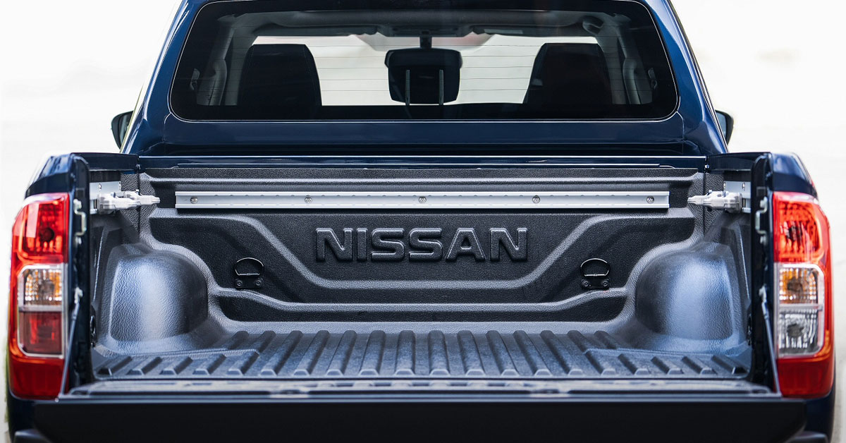 An image of the rear of the Nissan Navara truck showcasing the Nissan logo