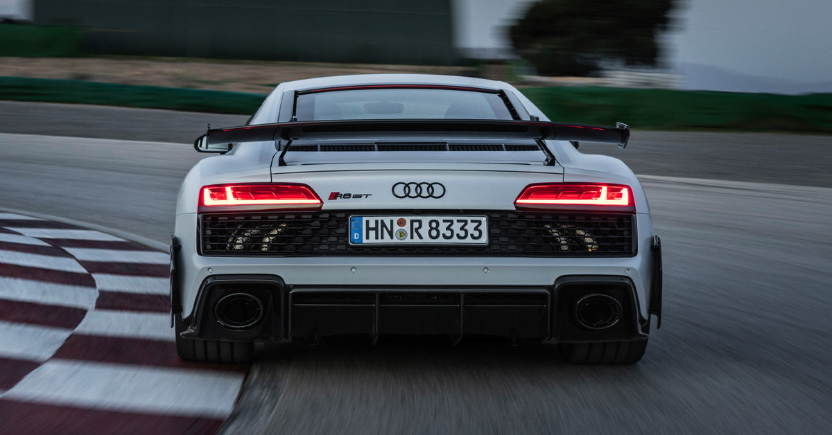 An image of the 2023 Audi R8 RWD GT V10 from the rear
