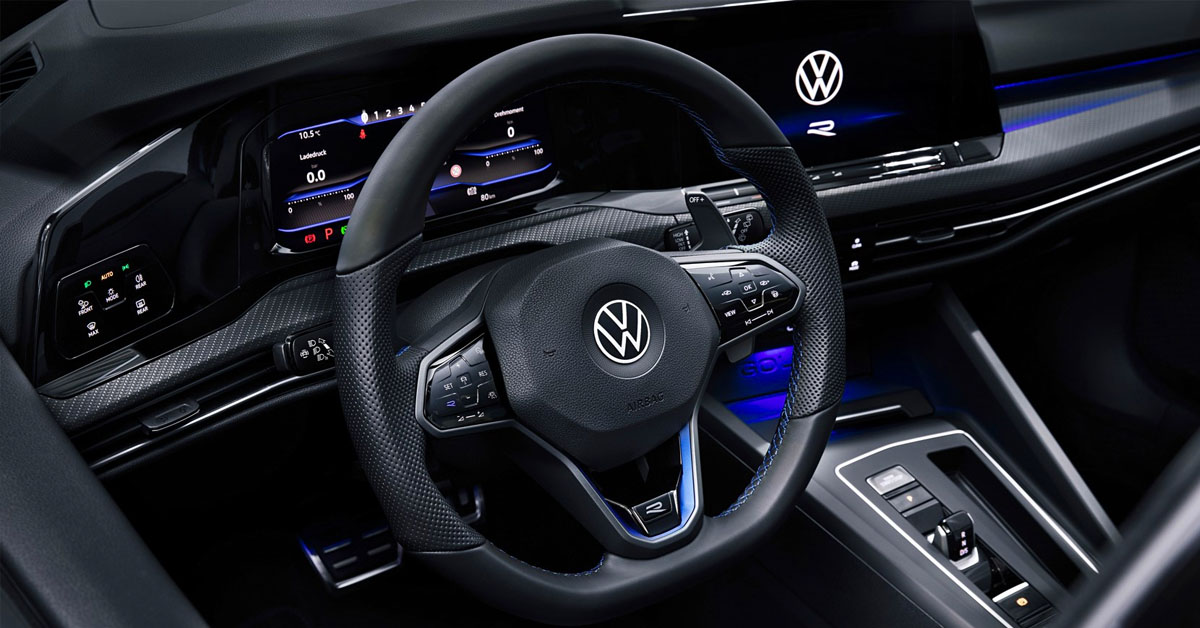 A picture of the 2021 Volkswagen Golf R Mk8 steering wheel and digital cockpit