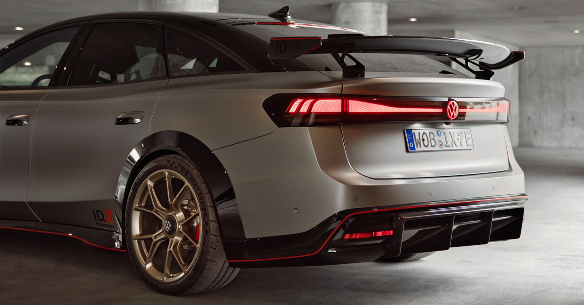 An image of the Volkswagen ID X performance concept car based on the ID.7 electric sports saloon