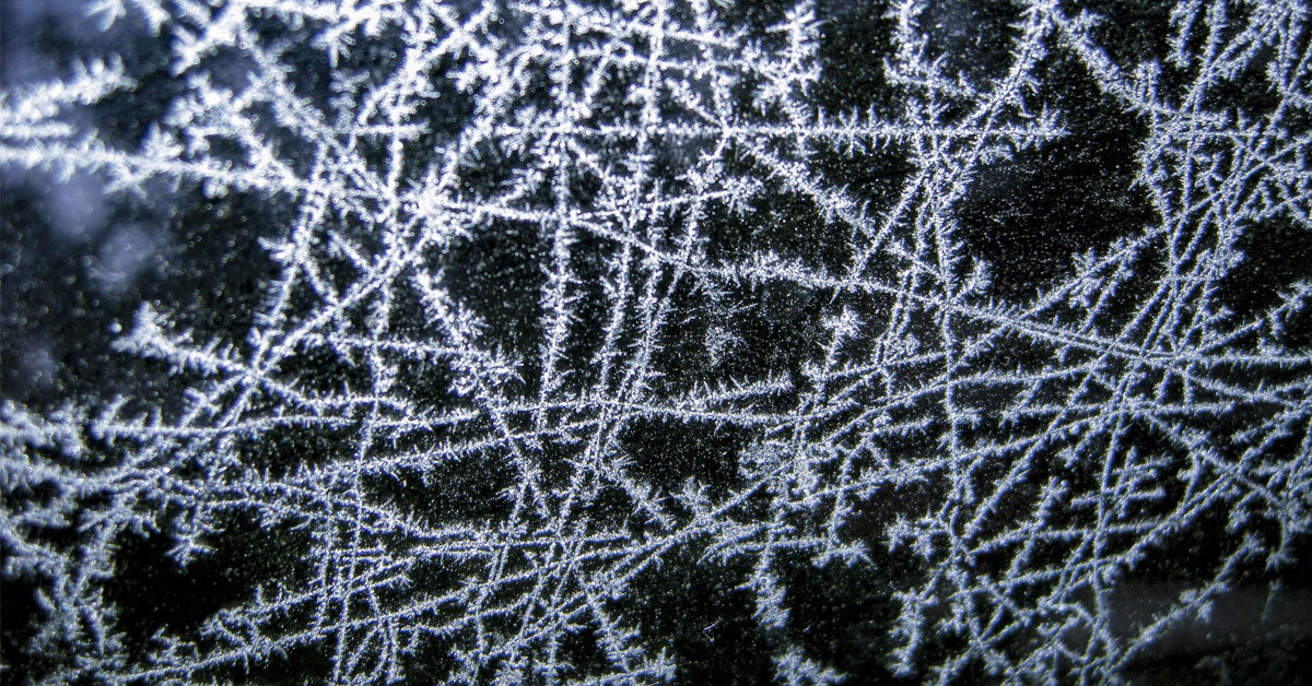 Will Hot Water Crack A Frozen Windshield?